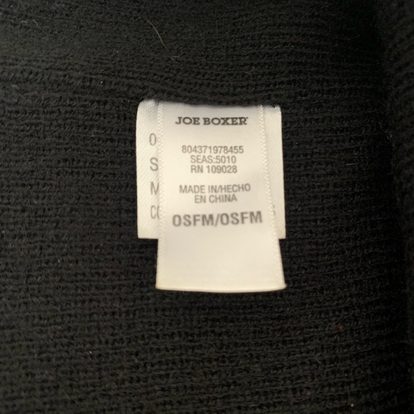 Cracked Skull Open Eye Beanie Cap - Picture 2 of 3